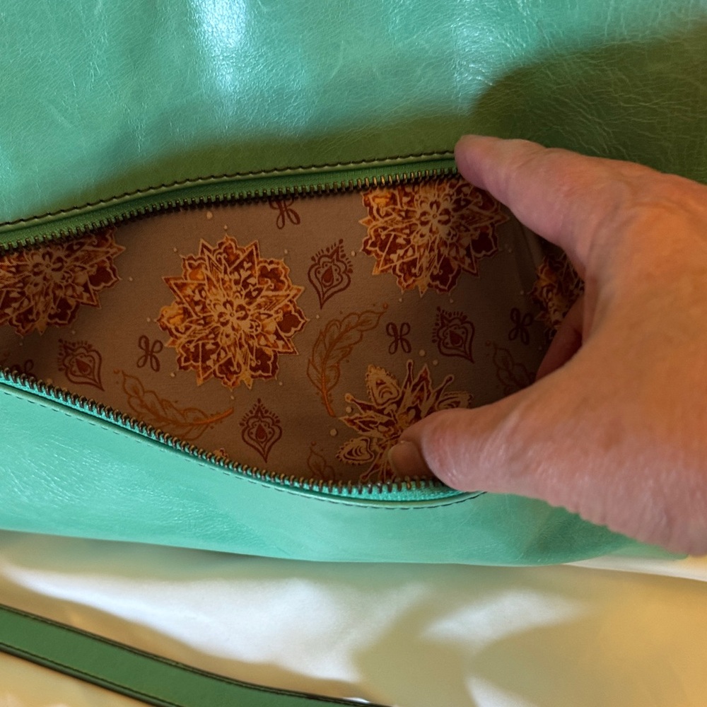 HOBO Mint Green Leather Shoulder Bag - Picture 2 of 6